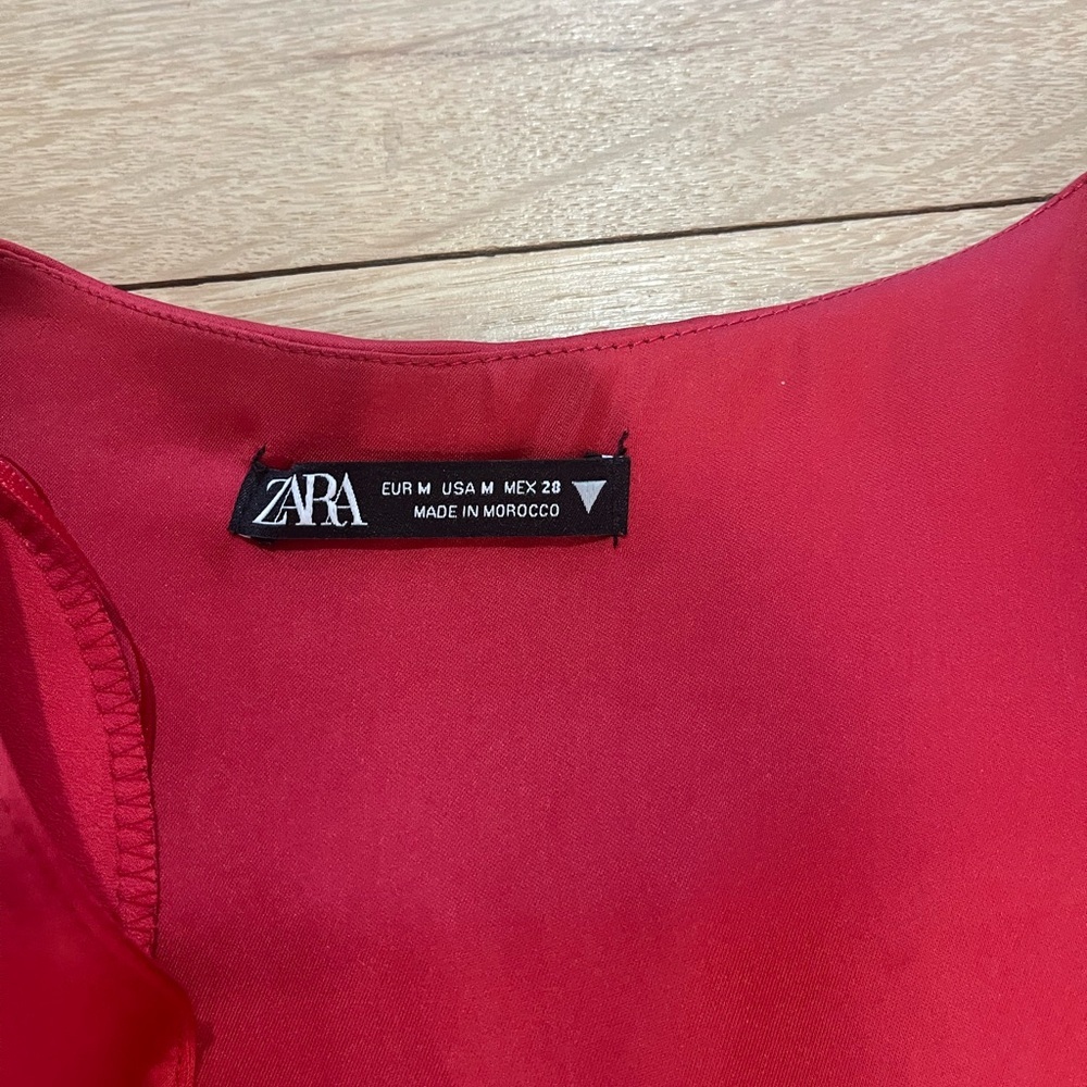 Zara Red Long Sleeve Bishop Sleeve Sheath Dress for Cocktail - Picture 2 of 2